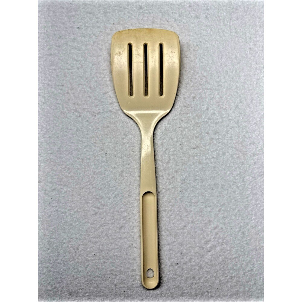 Tupperware 1813-3 Vintage 12" Slotted Spatula Turner Cream Beige Nylon Utensil
